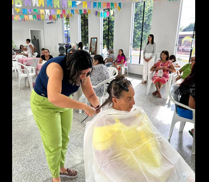 Imagem de compartilhamento para o artigo Dia D da Beleza da Melhor Idade é realizado em Alcinópolis da MS Todo dia